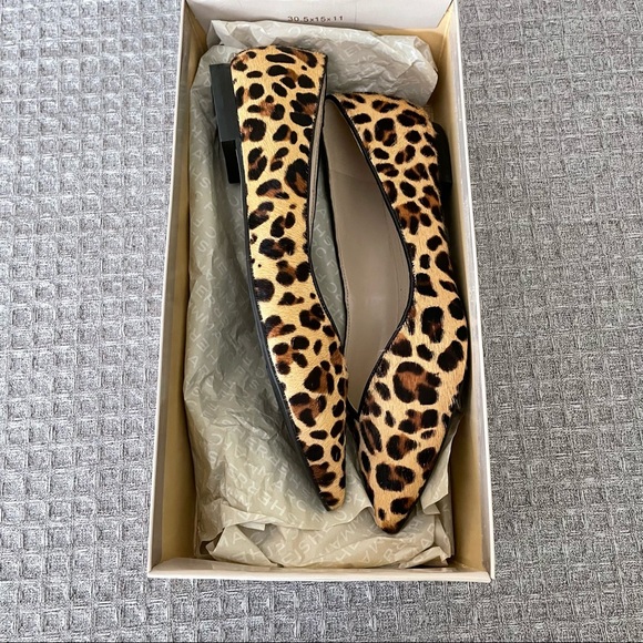 MARC FISHER ANALIALY Pony print flats NW… - Picture 6 of 8